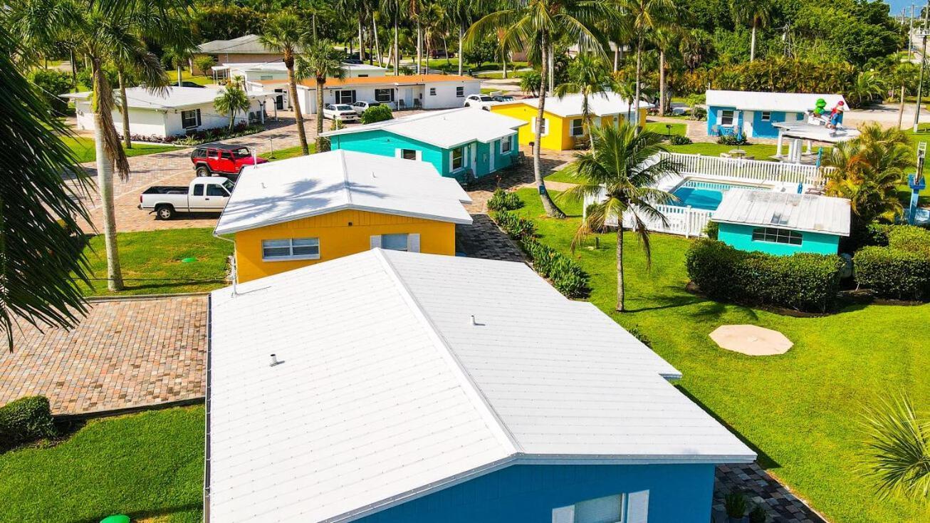 Poolfront Cottage Near Beach With Full Kitchen! Fort Myers Buitenkant foto